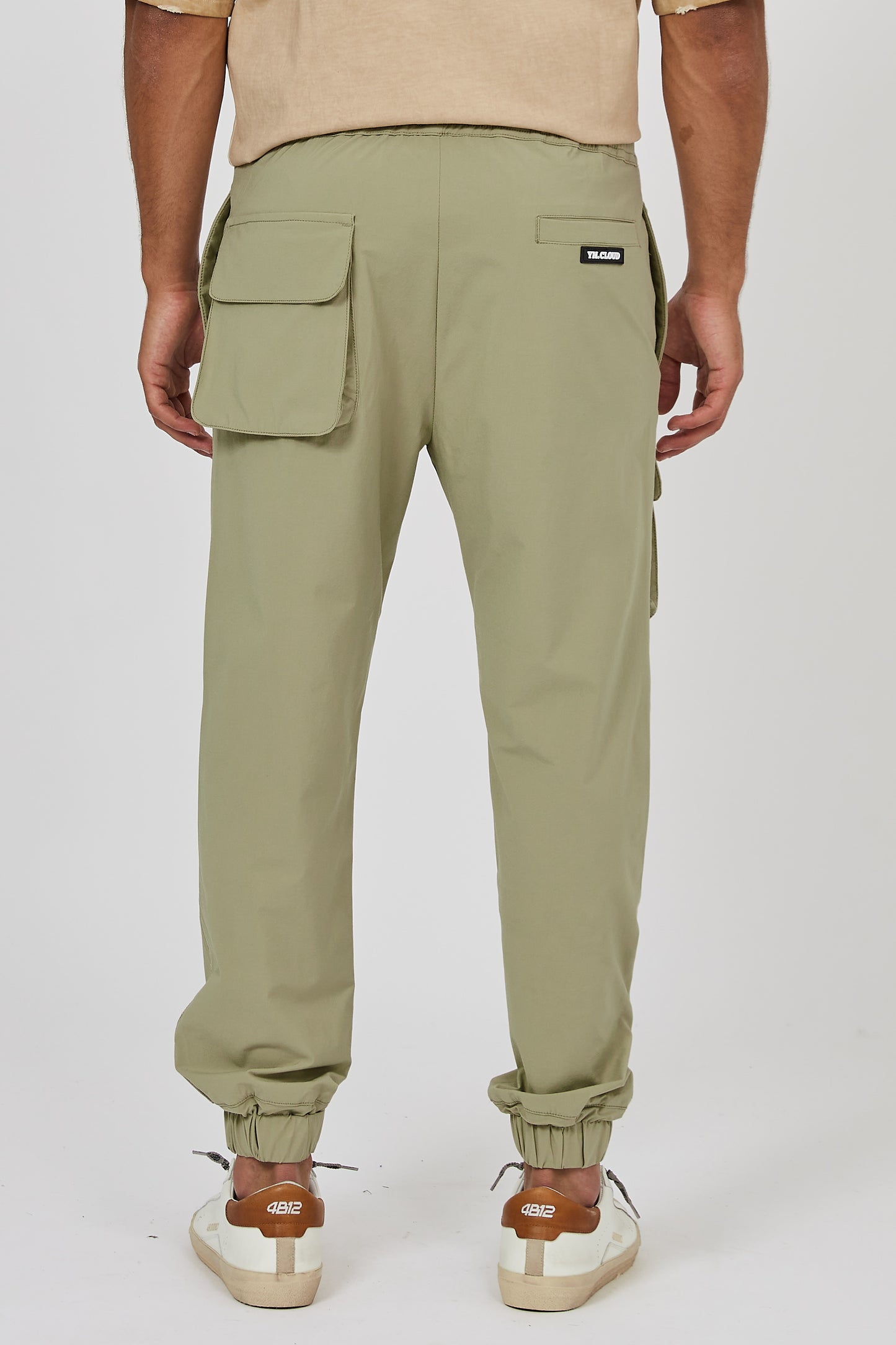 dark green